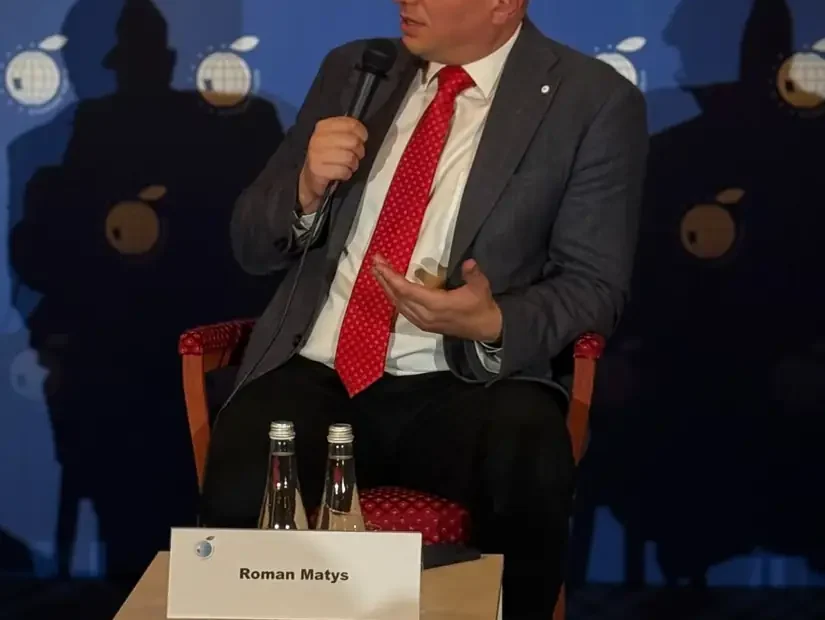 Роман Матис (Roman Matys) виступає на Економічному форумі в Карпачі 2026